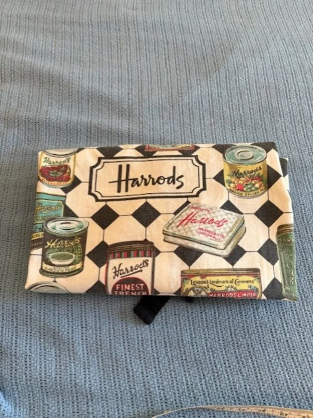 Cute! Harrods Kitchen Apron/100% Cotton